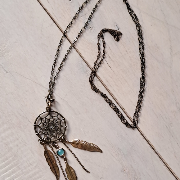 Dream Catcher Pendant with a Genuine Aqua Chalcedony Gemstone. - Picture 7 of 13